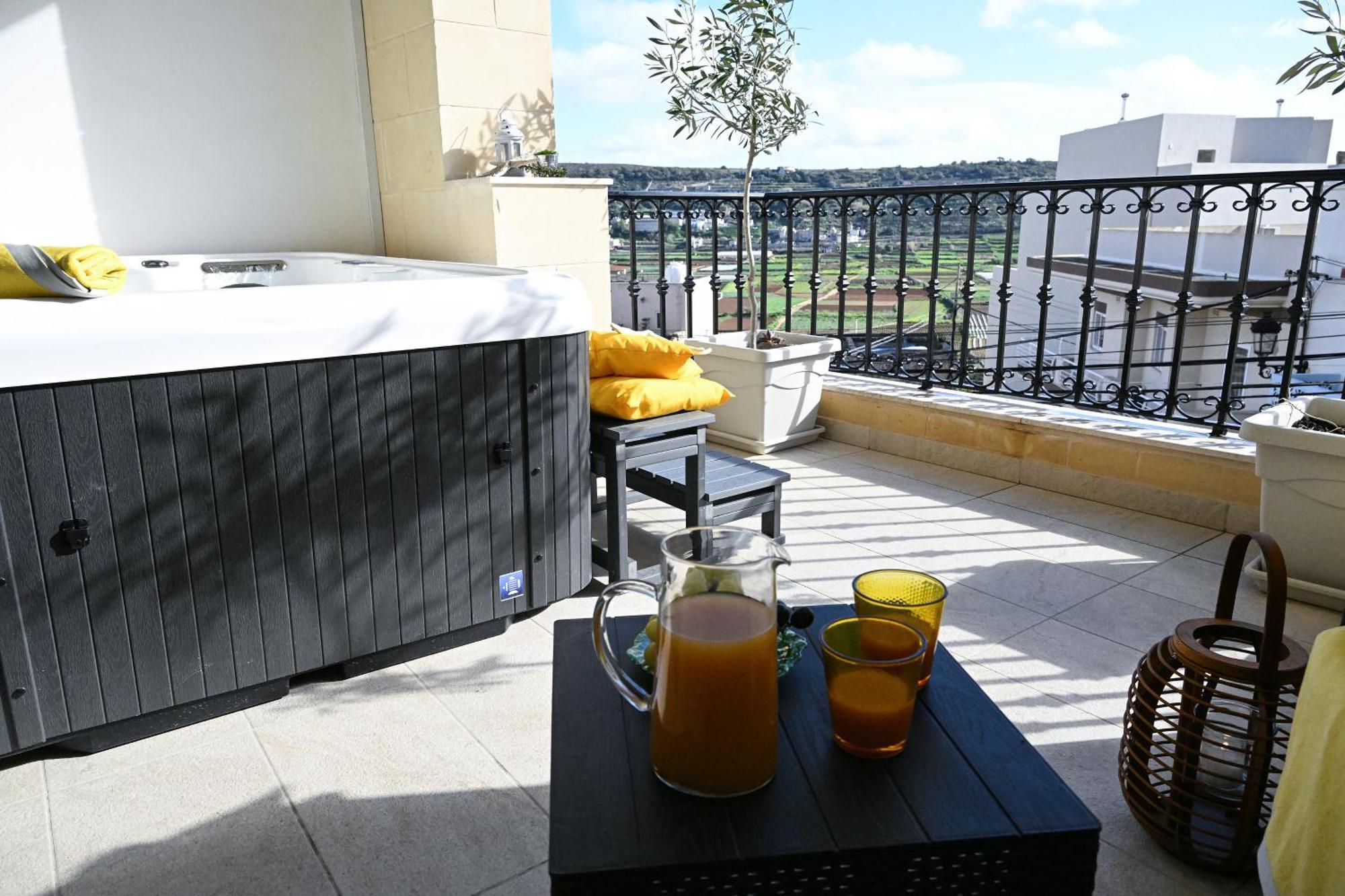 Ta'Lonza Luxury Near Goldenbay With Hot Tub App1 Apartment Mellieha Ngoại thất bức ảnh